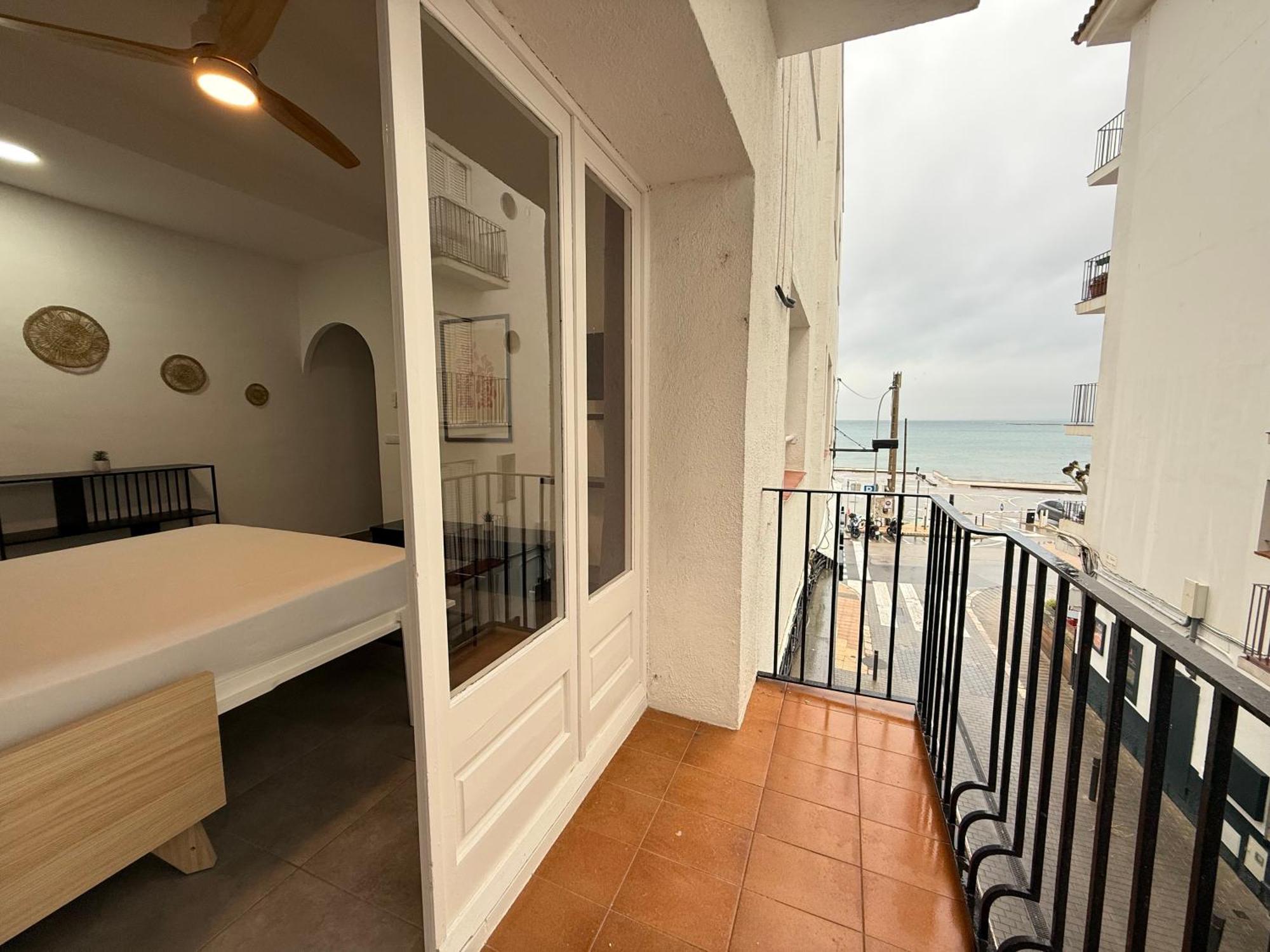 Agi Macia Centro Apartment Roses Exterior photo