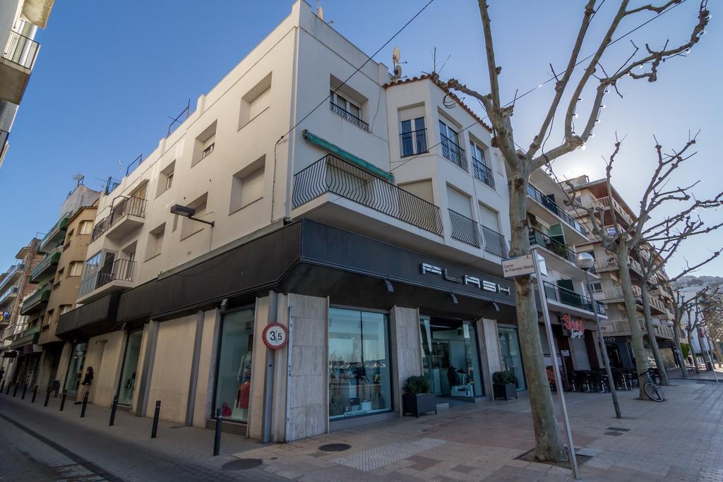 Agi Macia Centro Apartment Roses Exterior photo
